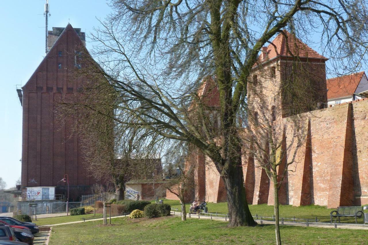 Ferienhaus Marktstraße Tangermünde Exterior foto